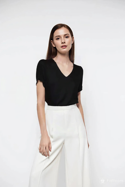 VERO MODA γυναικεία μαύρη μπλούζα από viscose με κομψή v-λαιμόκοψη και χαλαρά μανίκια - μπροστινή όψη