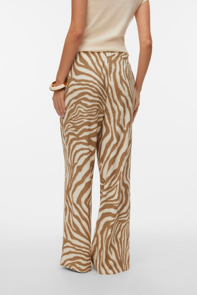 VERO MODA Γυναικεία Παντελόνα Animal Print Wide Leg Μπεζ-Εκρού πίσω όψη