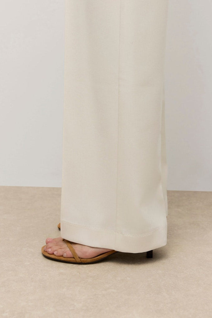 VERO MODA παντελόνι ψηλόμεσο straight fit εκρού - λεπτομέρεια κάτω μέρους