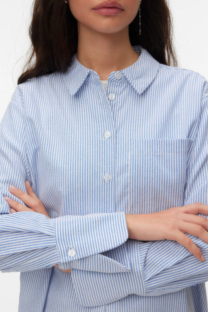 VERO MODA Πουκάμισο Regular Fit Ριγέ Γαλάζιο Λευκό λεπτομέρεια γιακά
