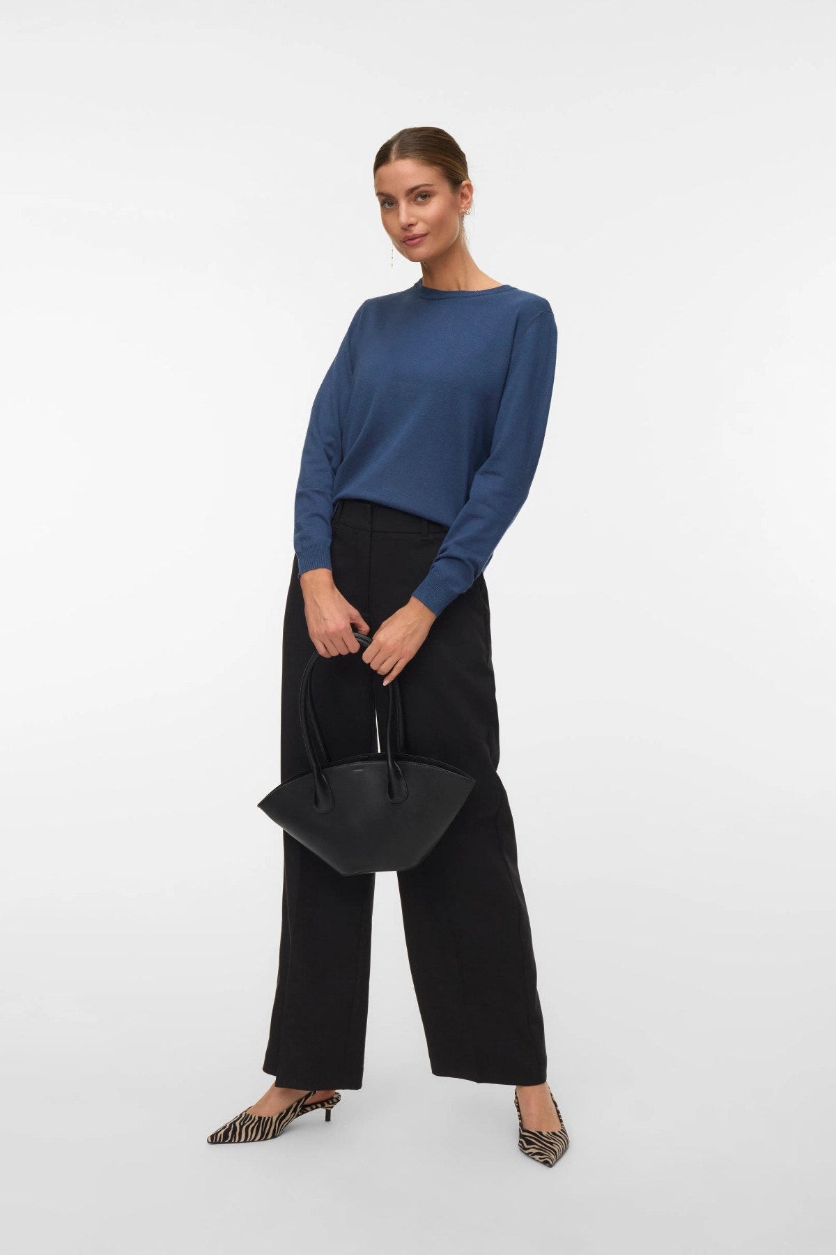 VERO MODA γυναικείο μπλε πουλόβερ μακρυμάνικο λεπτό — μπροστινή όψη με look