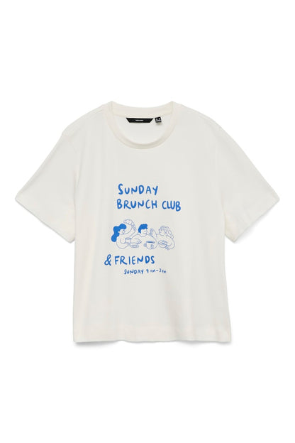 λευκό t-shirt Vero Moda με Sunday Brunch Club print σε μπλε χρώμα μπροστινή όψη
