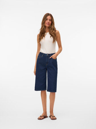 VERO MODA denim βερμούδα γυναικεία ψηλόμεση χαλαρή εφαρμογή casual chic outfit ιδέες καλοκαίρι 2025