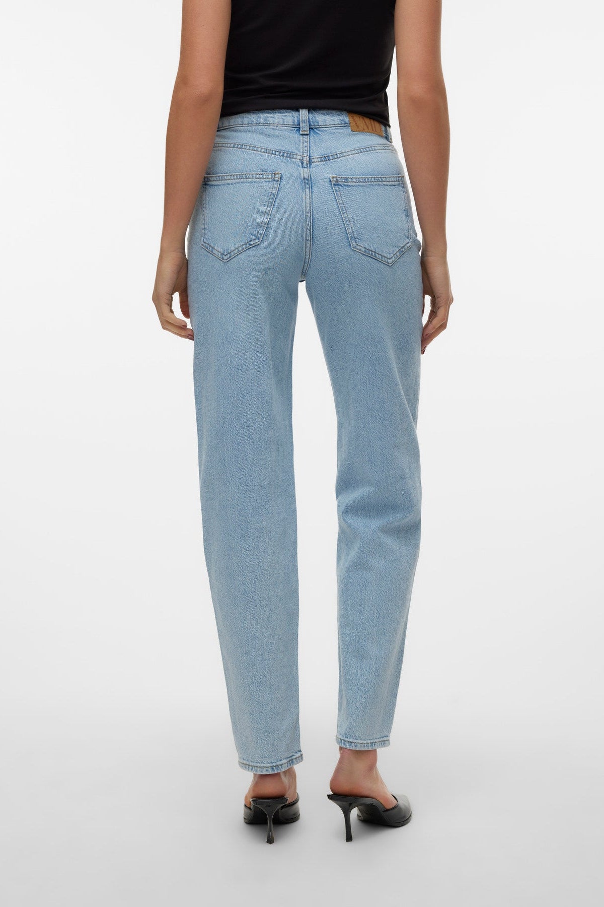 vero moda γυναικείο τζιν παντελόνι Mom πίσω όψη