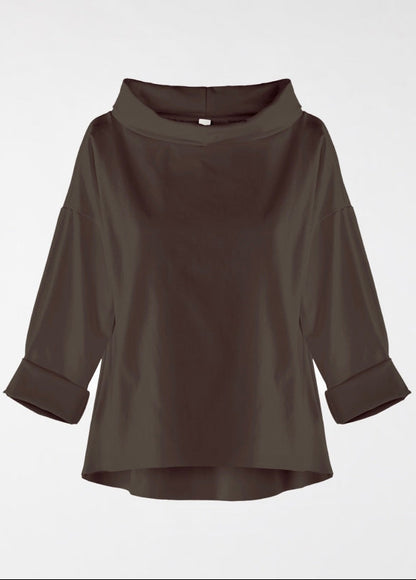 Wendy Trendy ασύμμετρη μπλούζα καφέ Punto Milano με ψηλό γιακά