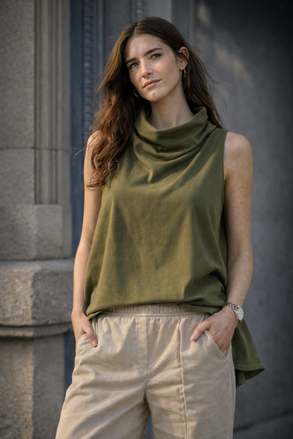  Wendy Trendy τουνίκ λαδί Punto Milano με ψηλό γιακά και άνοιγμα στο πλάι μπροστινή όψη